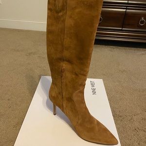 Size 12 Brand New Nine West Boots, NEVER WORN, Still in box